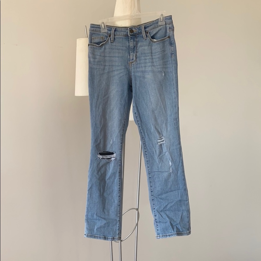 High-waisted straight jeans
